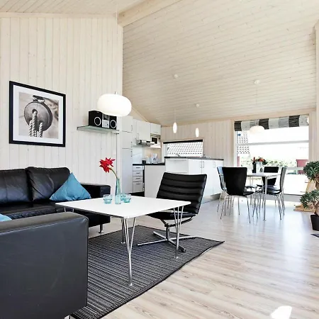 Two-bedroom Holiday In 3 別荘 *